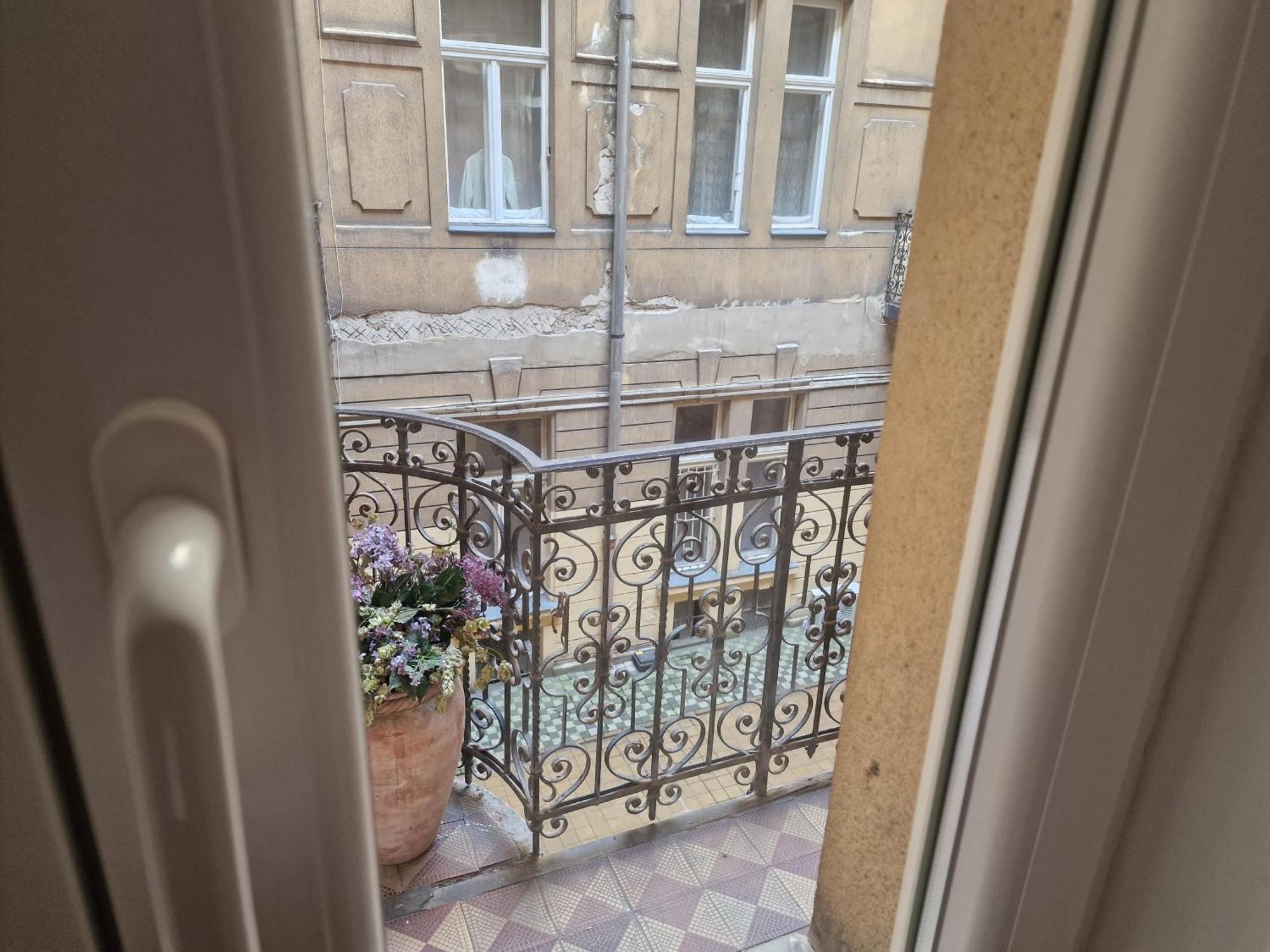 Bercsenyi Apartments - Close To The Gellert Thermal Bath Будапеща Стая снимка